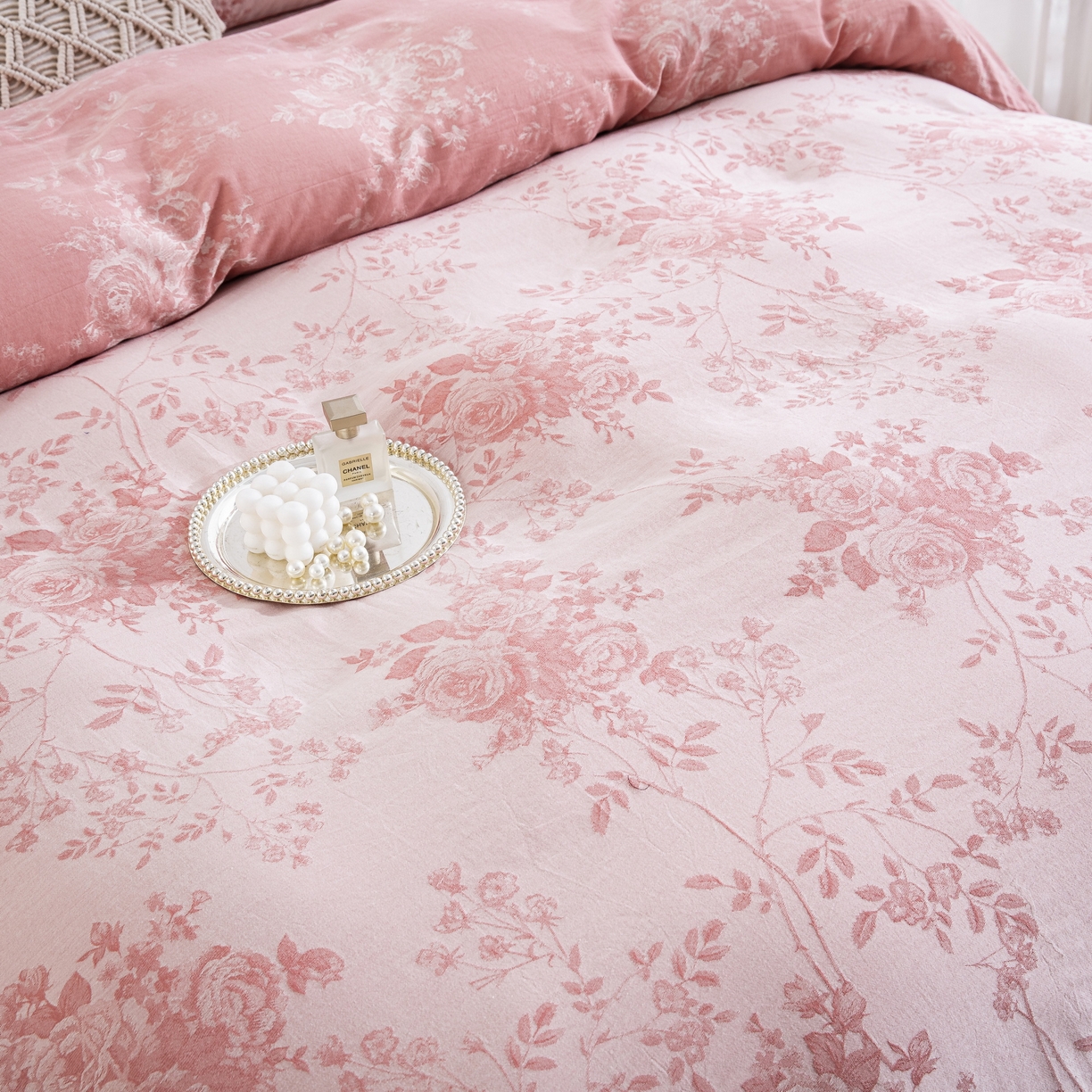 91家纺网 家纺一手货源 找家纺 双层纱家居 2025新款小清新双层纱四件套 春雨粉白