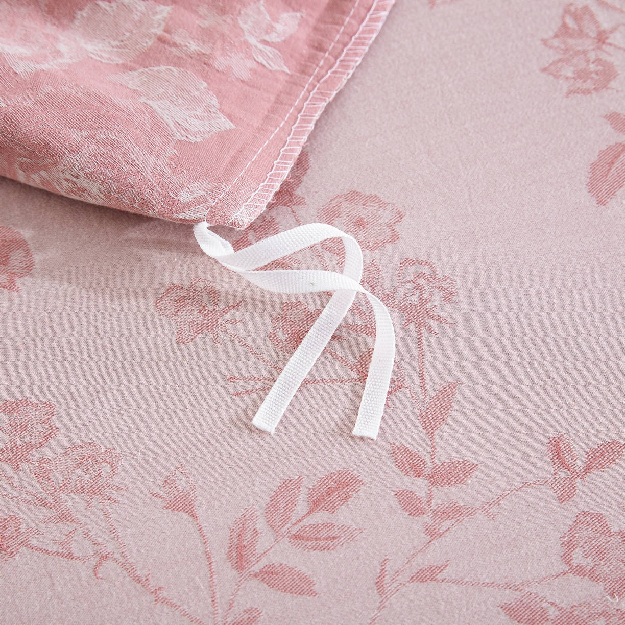 91家纺网 家纺一手货源 找家纺 双层纱家居 2025新款小清新双层纱四件套 春雨粉白