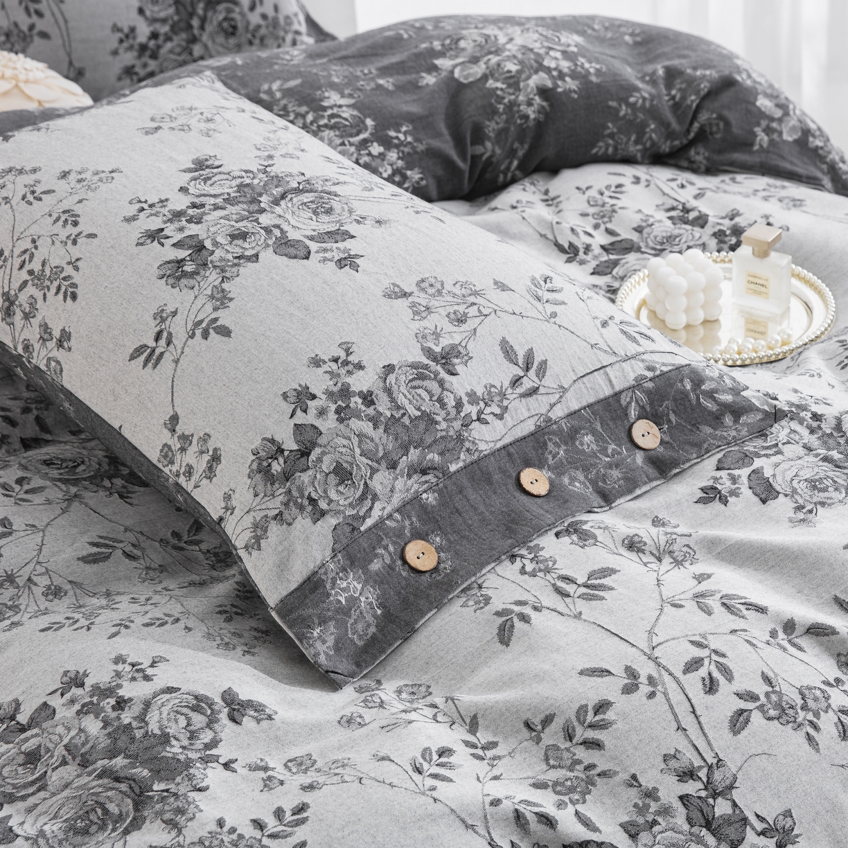 91家纺网 家纺一手货源 找家纺 双层纱家居 2025新款小清新双层纱四件套 春雨灰白