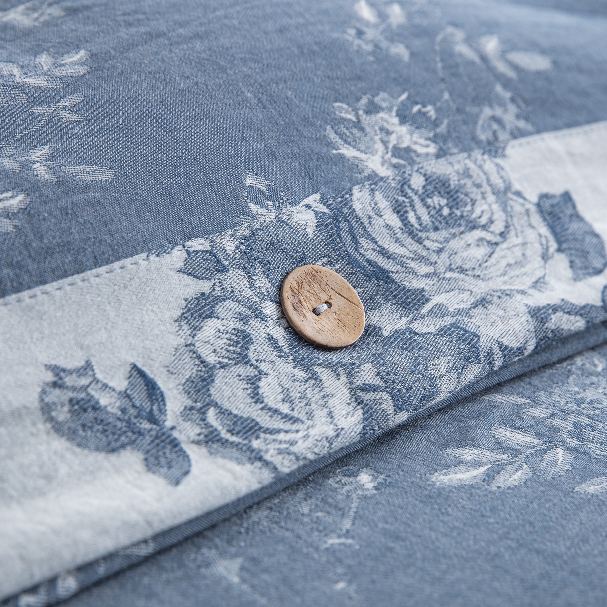 91家纺网 家纺一手货源 找家纺 双层纱家居 2025新款小清新双层纱四件套 春雨蓝