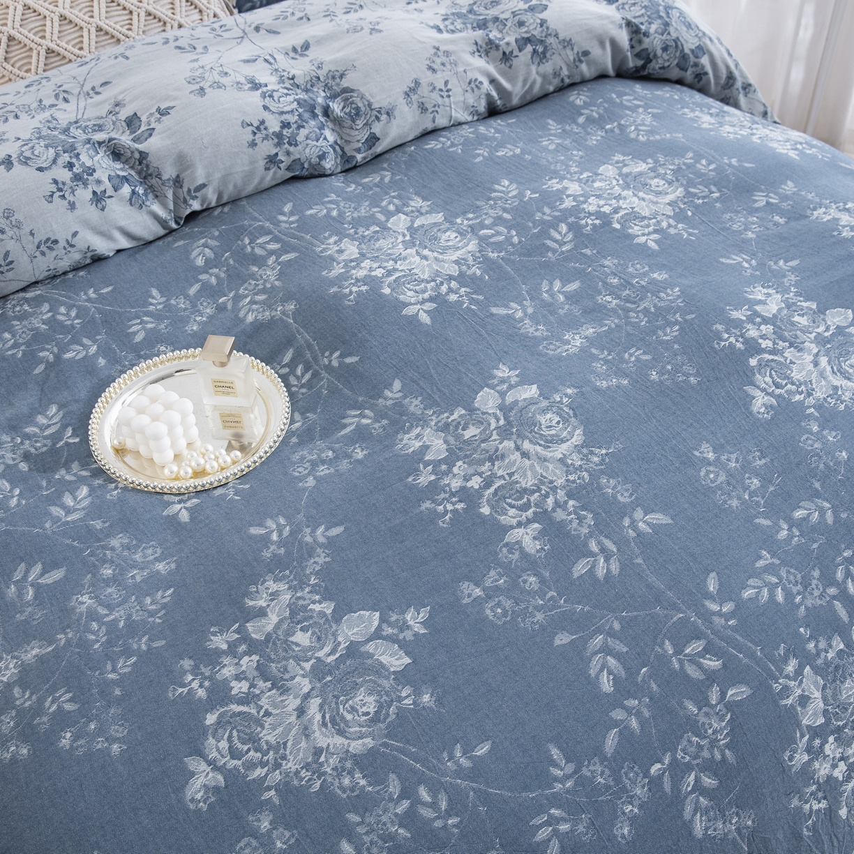 91家纺网 家纺一手货源 找家纺 双层纱家居 2025新款小清新双层纱四件套 春雨蓝