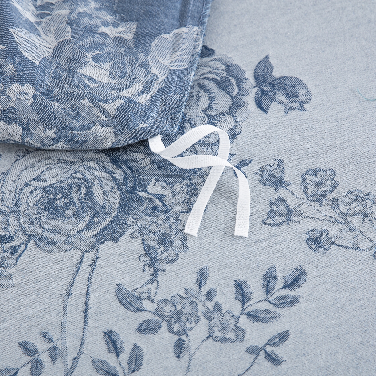 91家纺网 家纺一手货源 找家纺 双层纱家居 2025新款小清新双层纱四件套 春雨蓝白