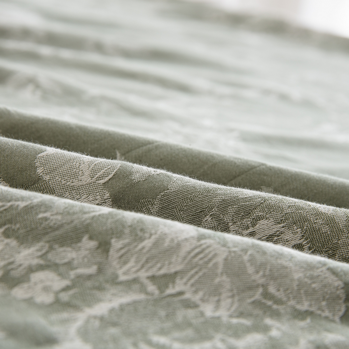 91家纺网 家纺一手货源 找家纺 双层纱家居 2025新款小清新双层纱四件套 春雨-绿