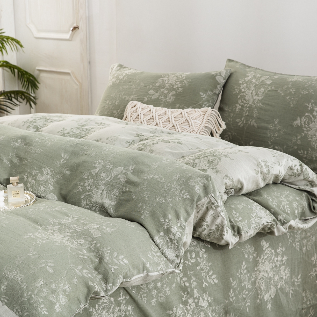 91家纺网 家纺一手货源 找家纺 双层纱家居 2025新款小清新双层纱四件套 春雨-绿