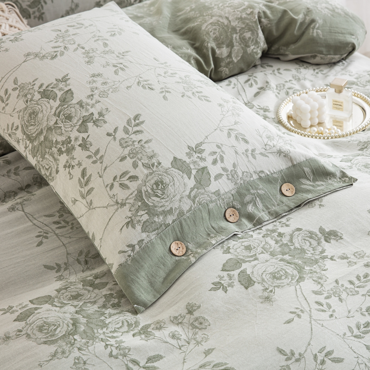 91家纺网 家纺一手货源 找家纺 双层纱家居 2025新款小清新双层纱四件套 春雨绿白