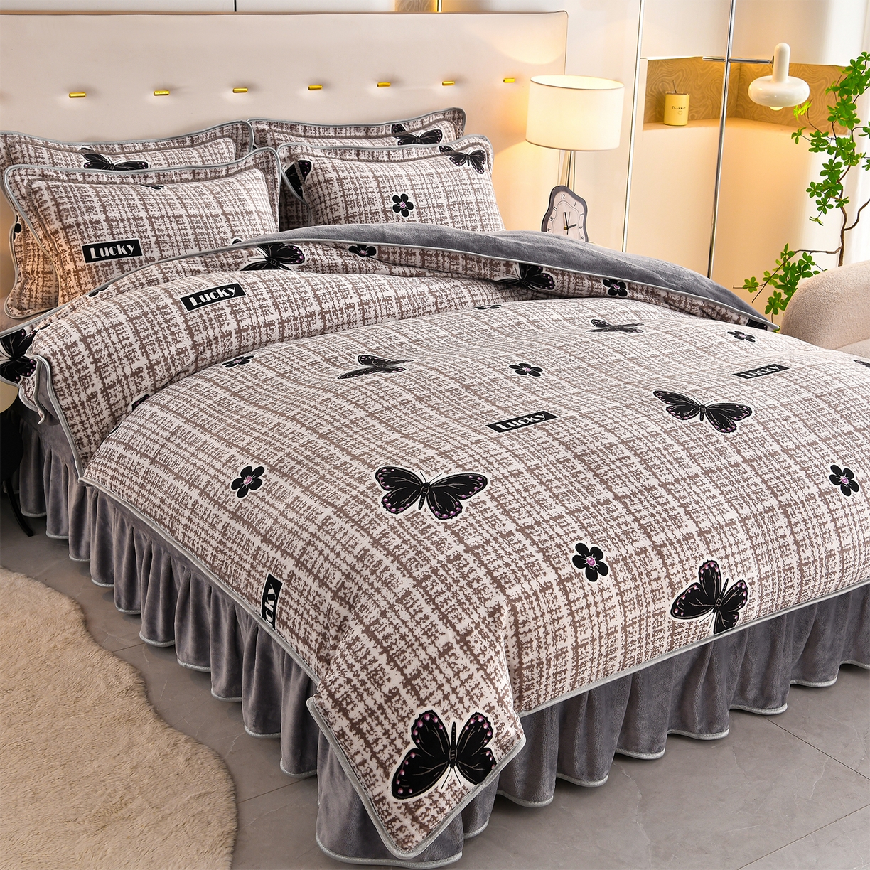 曼尼家纺 2025新款7斤高克重牛奶绒四件套 汀兰蝶语