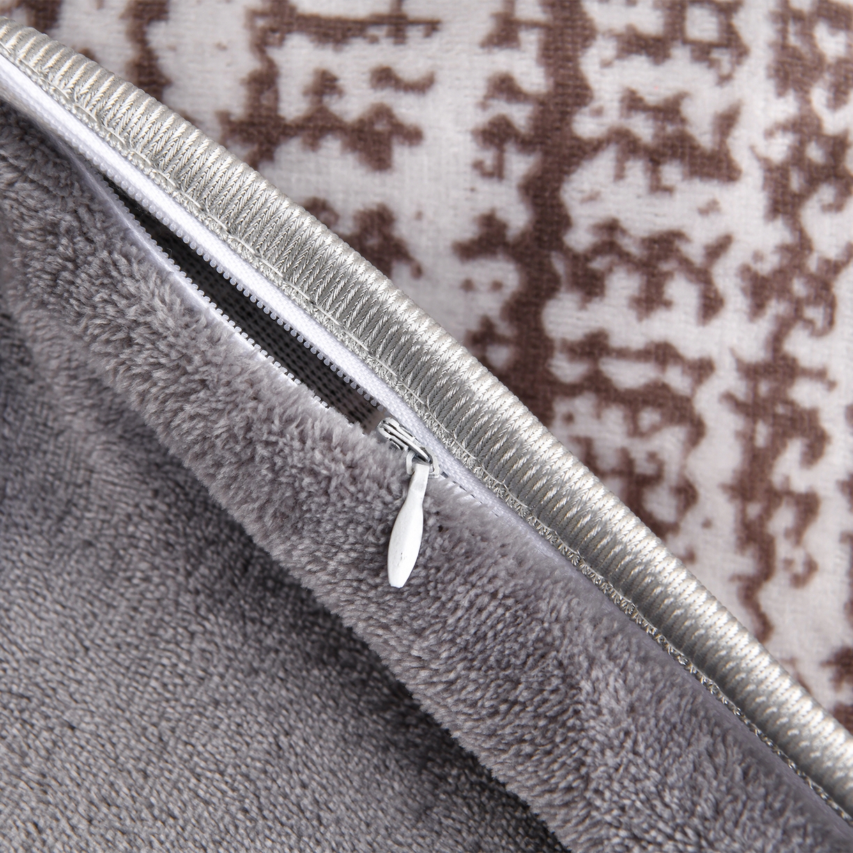 91家纺网 家纺一手货源 找家纺 曼尼家纺 2025新款7斤高克重牛奶绒四件套 汀兰蝶语