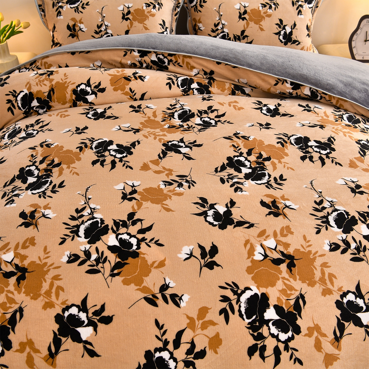 91家纺网 家纺一手货源 找家纺 曼尼家纺 2025新款7斤高克重牛奶绒四件套 柔暖棉花