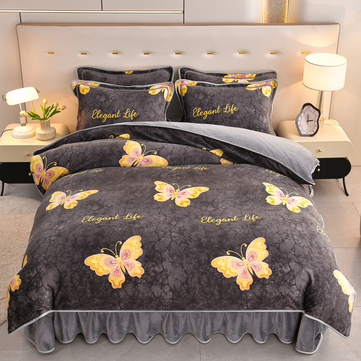 91家纺网 家纺一手货源 找家纺 曼尼家纺 2025新款7斤高克重牛奶绒四件套 流萤蝶影