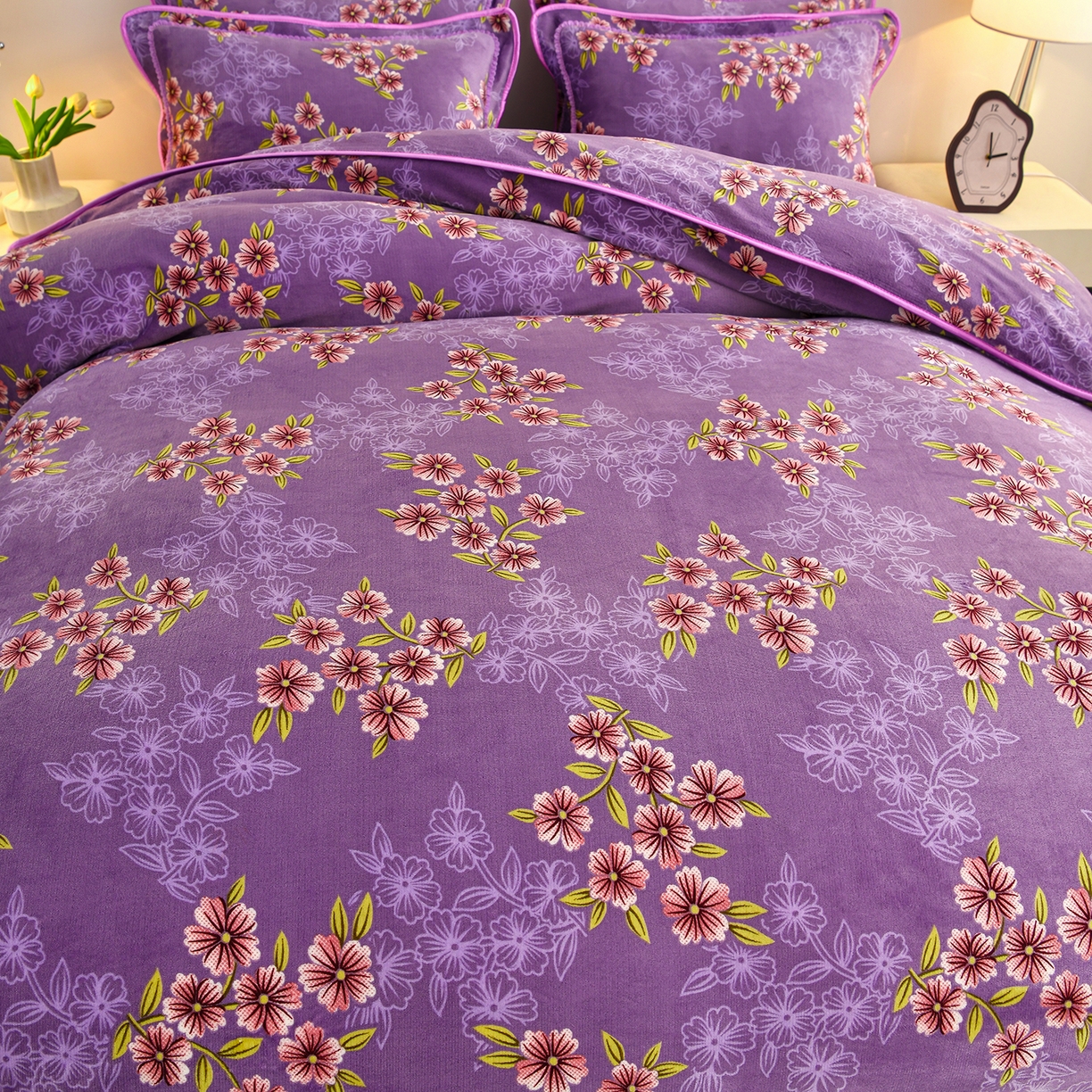 91家纺网 家纺一手货源 找家纺 曼尼家纺 2025新款7斤高克重牛奶绒四件套 妩媚樱花