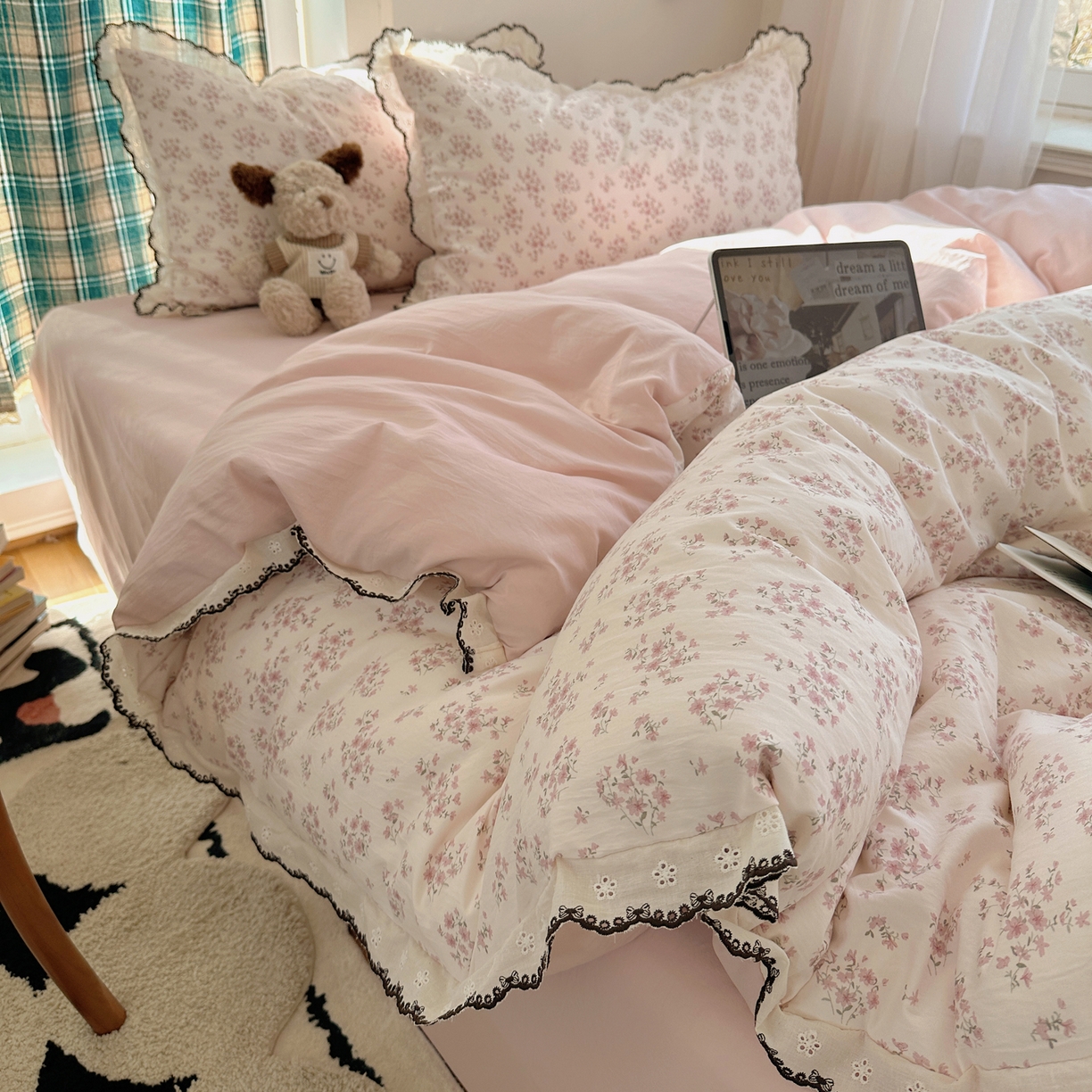 91家纺网 家纺一手货源 找家纺 凯洛奇 2026新款仿棉古法水洗棉复古法式花边四件套 粉黛花