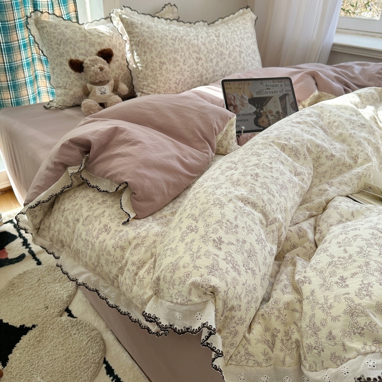 91家纺网 家纺一手货源 找家纺 凯洛奇 2026新款仿棉古法水洗棉复古法式花边四件套 紫铃兰