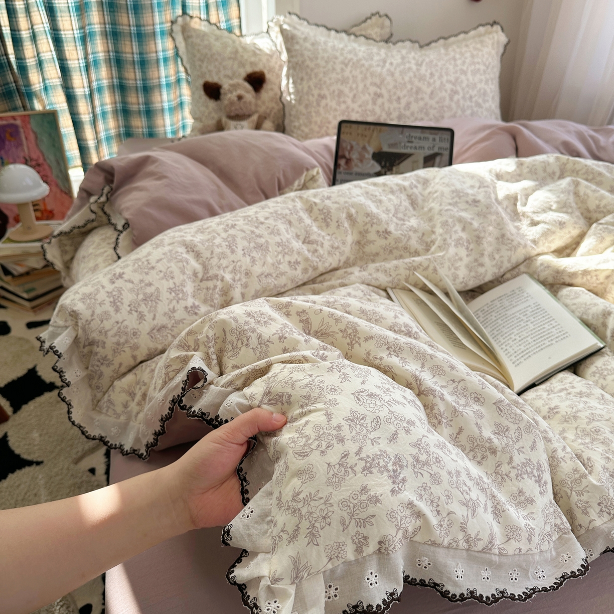 91家纺网 家纺一手货源 找家纺 凯洛奇 2026新款仿棉古法水洗棉复古法式花边四件套 紫铃兰