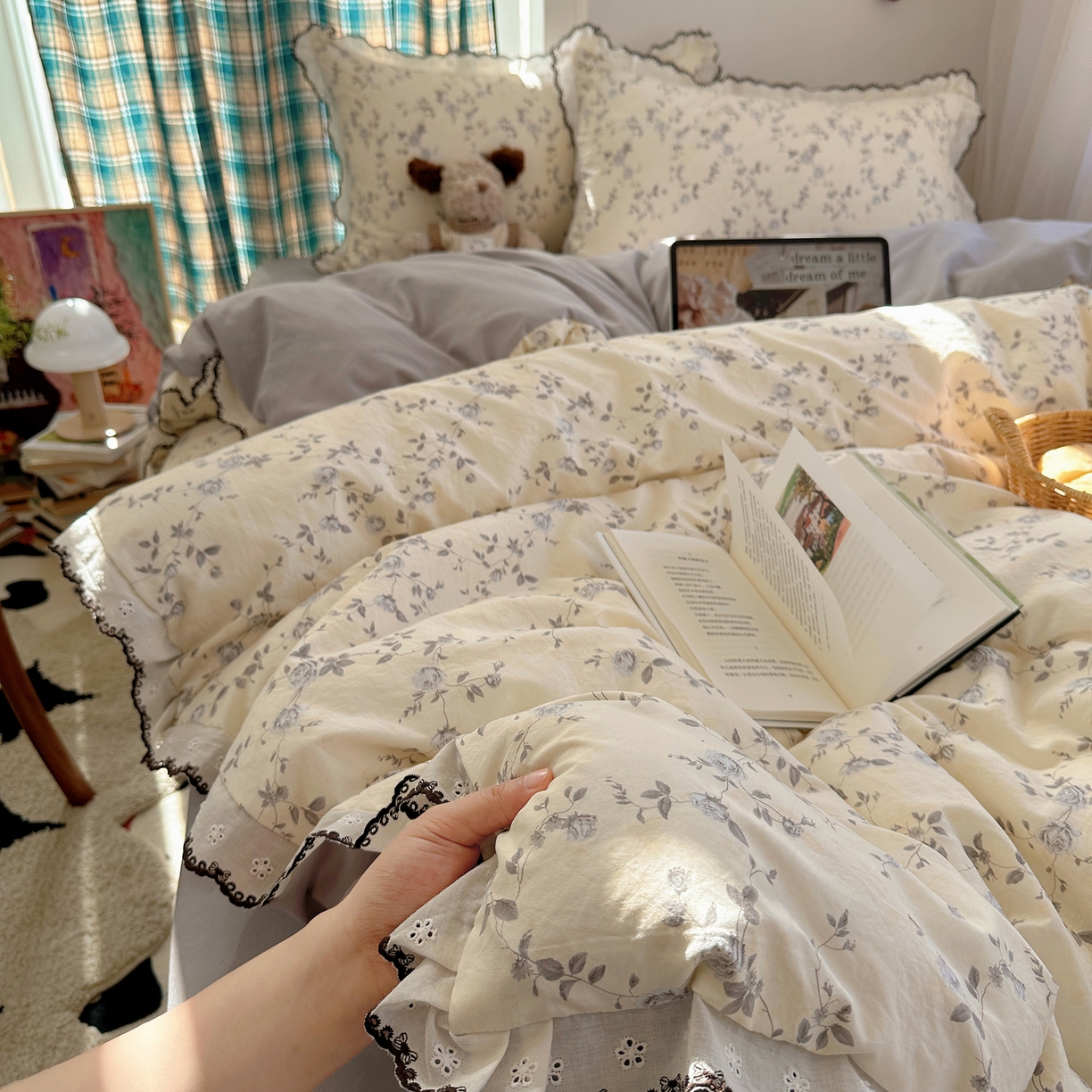 91家纺网 家纺一手货源 找家纺 凯洛奇 2026新款仿棉古法水洗棉复古法式花边四件套 花漫里