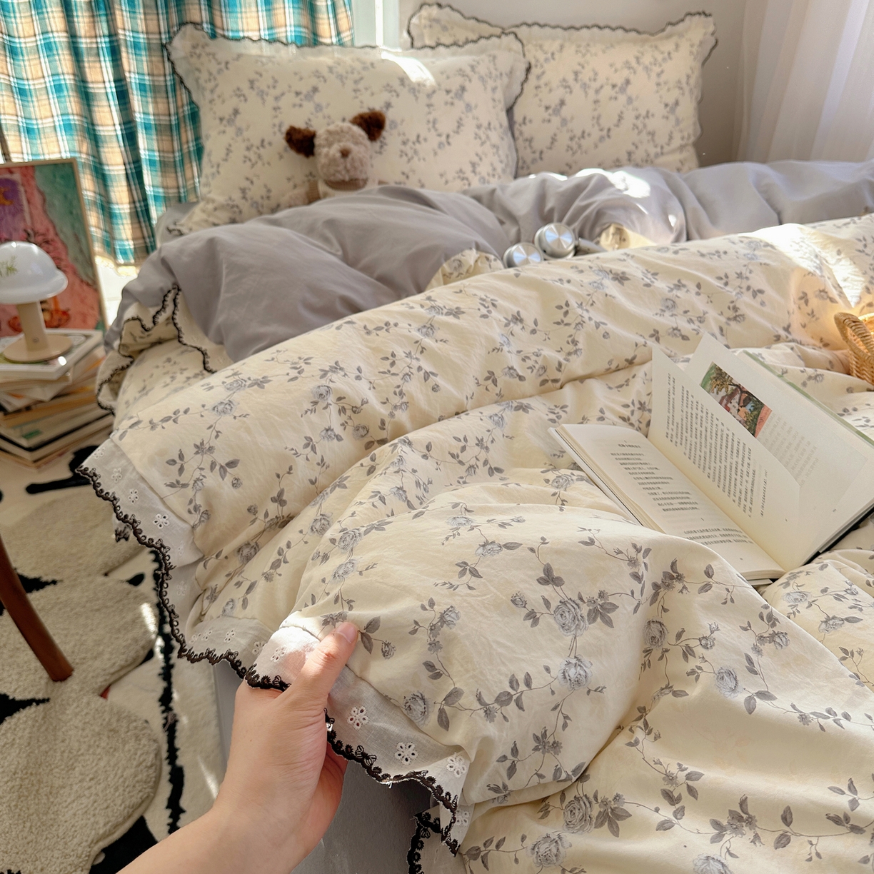 91家纺网 家纺一手货源 找家纺 凯洛奇 2026新款仿棉古法水洗棉复古法式花边四件套 花漫里