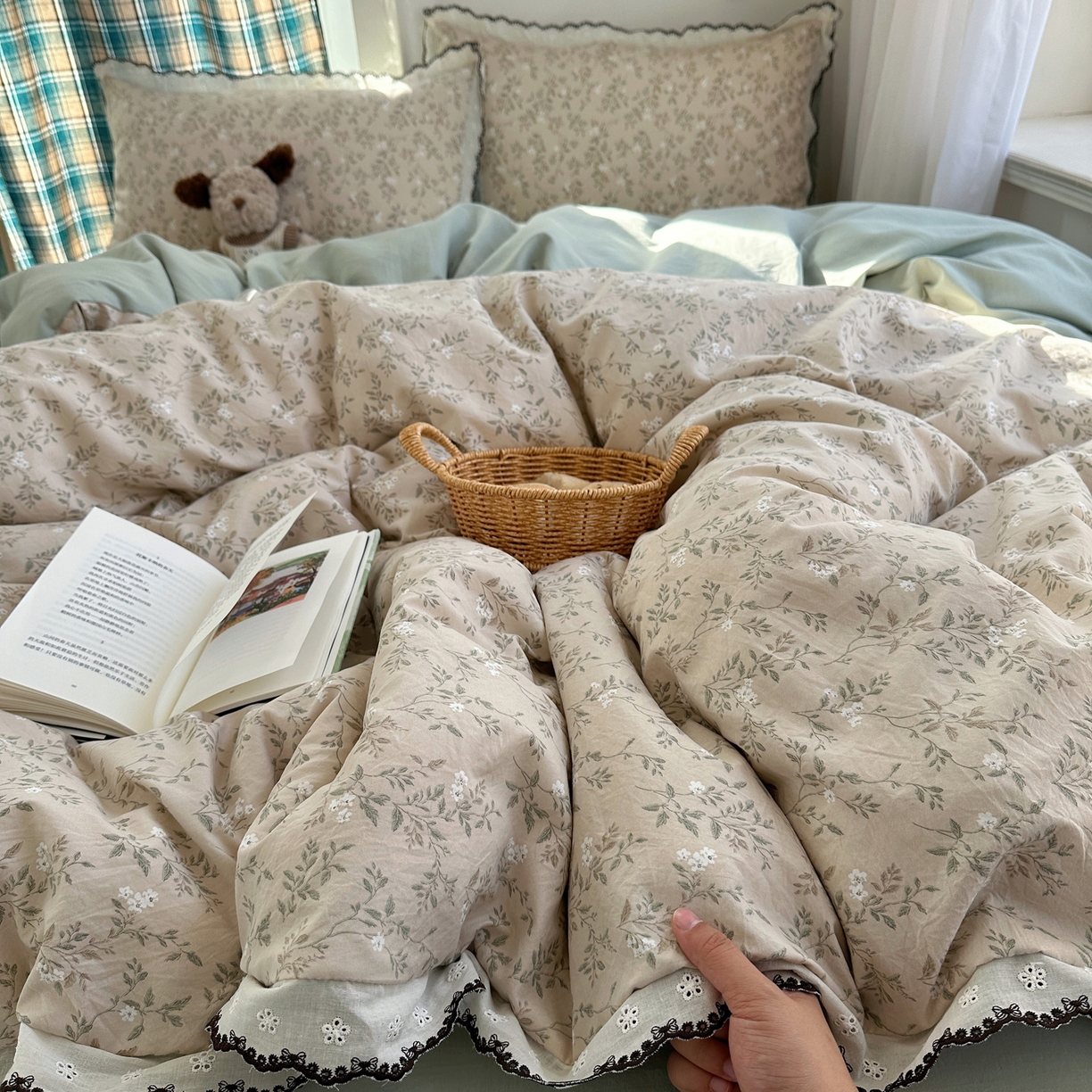 91家纺网 家纺一手货源 找家纺 凯洛奇 2026新款仿棉古法水洗棉复古法式花边四件套 春风里