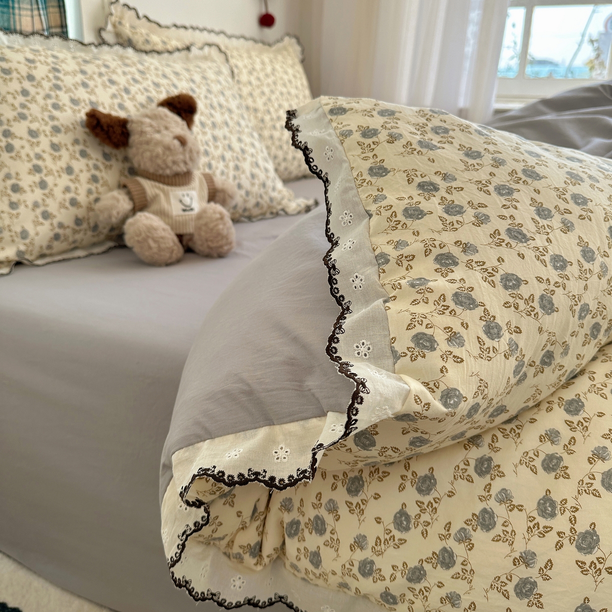 91家纺网 家纺一手货源 找家纺 凯洛奇 2026新款仿棉古法水洗棉复古法式花边四件套 花春晓