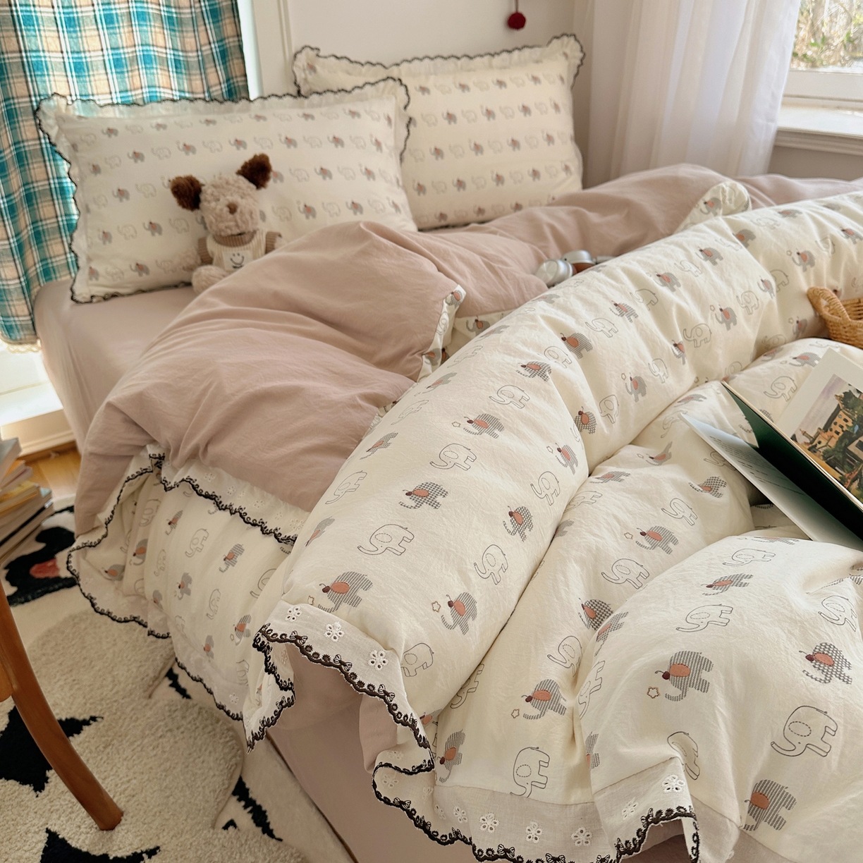 91家纺网 家纺一手货源 找家纺 凯洛奇 2026新款仿棉古法水洗棉复古法式花边四件套 萌趣象