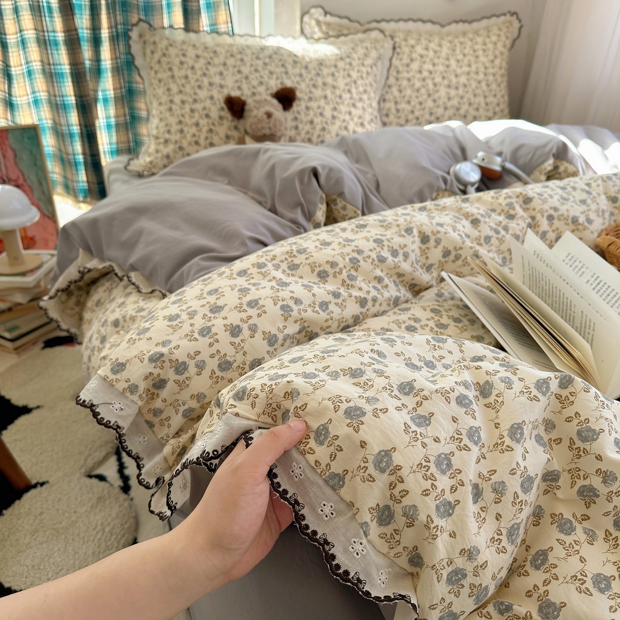 91家纺网 家纺一手货源 找家纺 凯洛奇 2026新款仿棉古法水洗棉复古法式花边四件套 花春晓