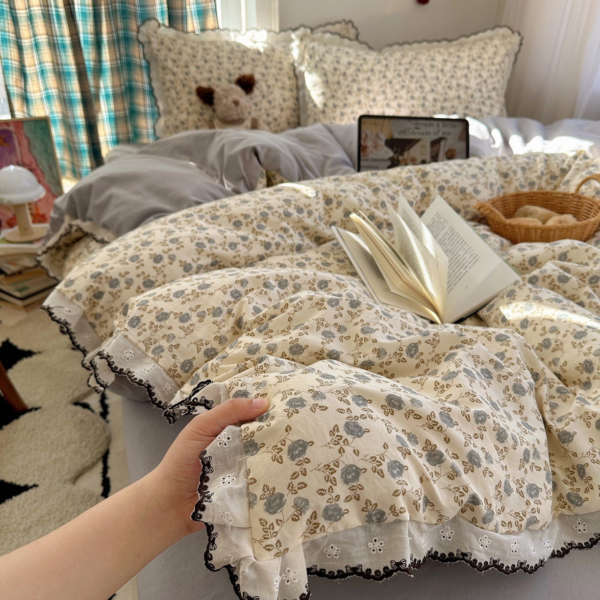 91家纺网 家纺一手货源 找家纺 凯洛奇 2026新款仿棉古法水洗棉复古法式花边四件套 花春晓