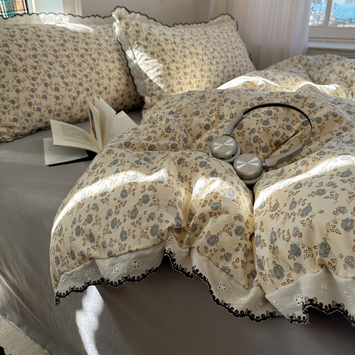 91家纺网 家纺一手货源 找家纺 凯洛奇 2026新款仿棉古法水洗棉复古法式花边四件套 花春晓