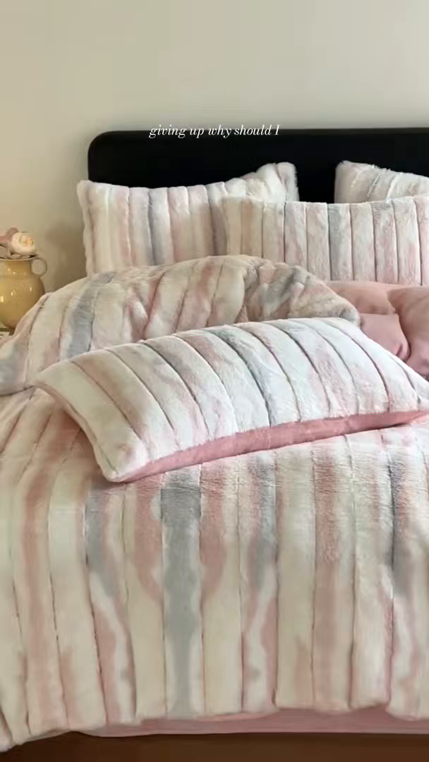 91家纺网 家纺一手货源 找家纺 （总）玖琳家纺 2025新款双面高端高克重‬兔绒毛‬牛奶绒轻奢款四件套- 时光系列