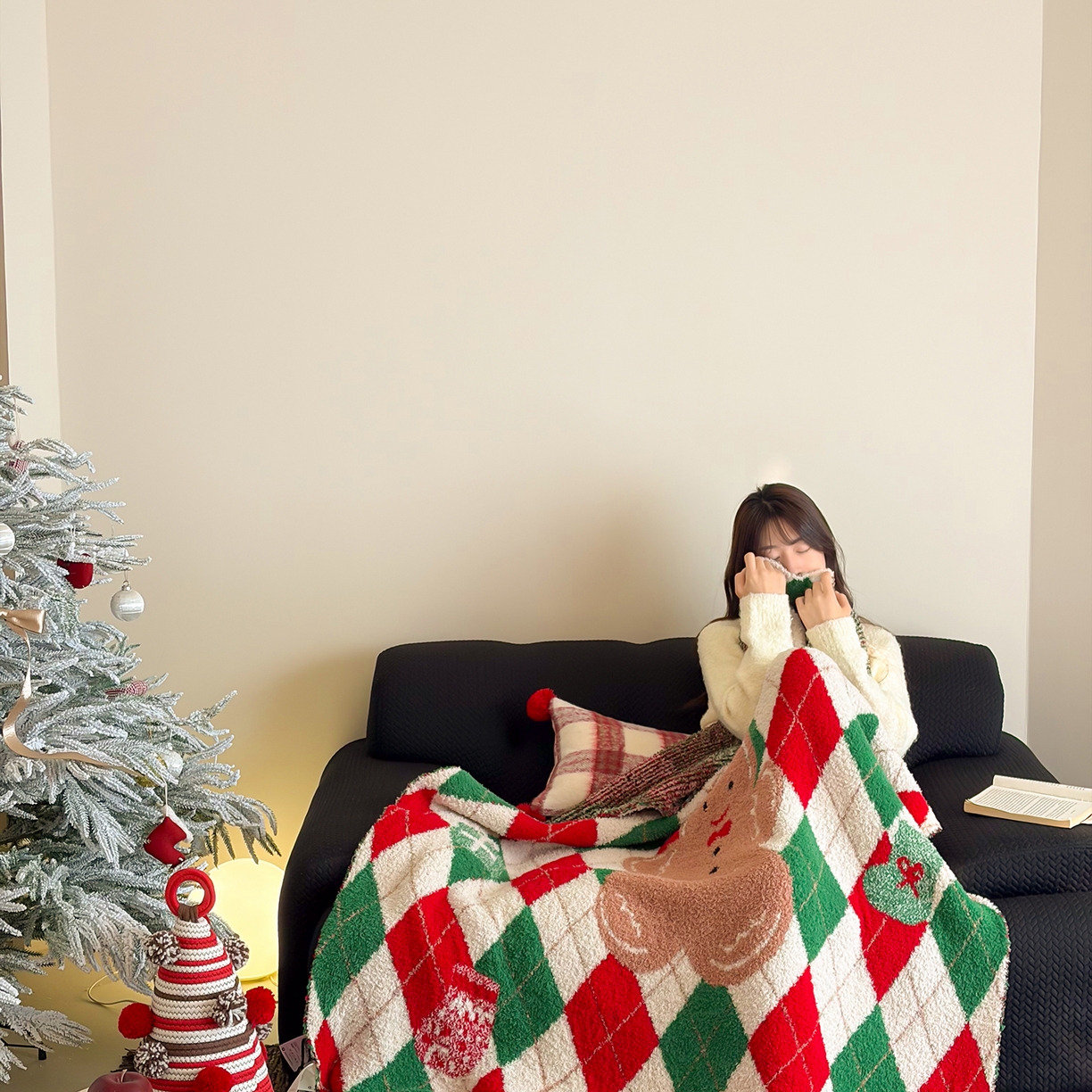 91家纺网 家纺一手货源 找家纺 觅糖家纺 2025新款圣诞限定暖绒盖毯 圣诞姜饼菱