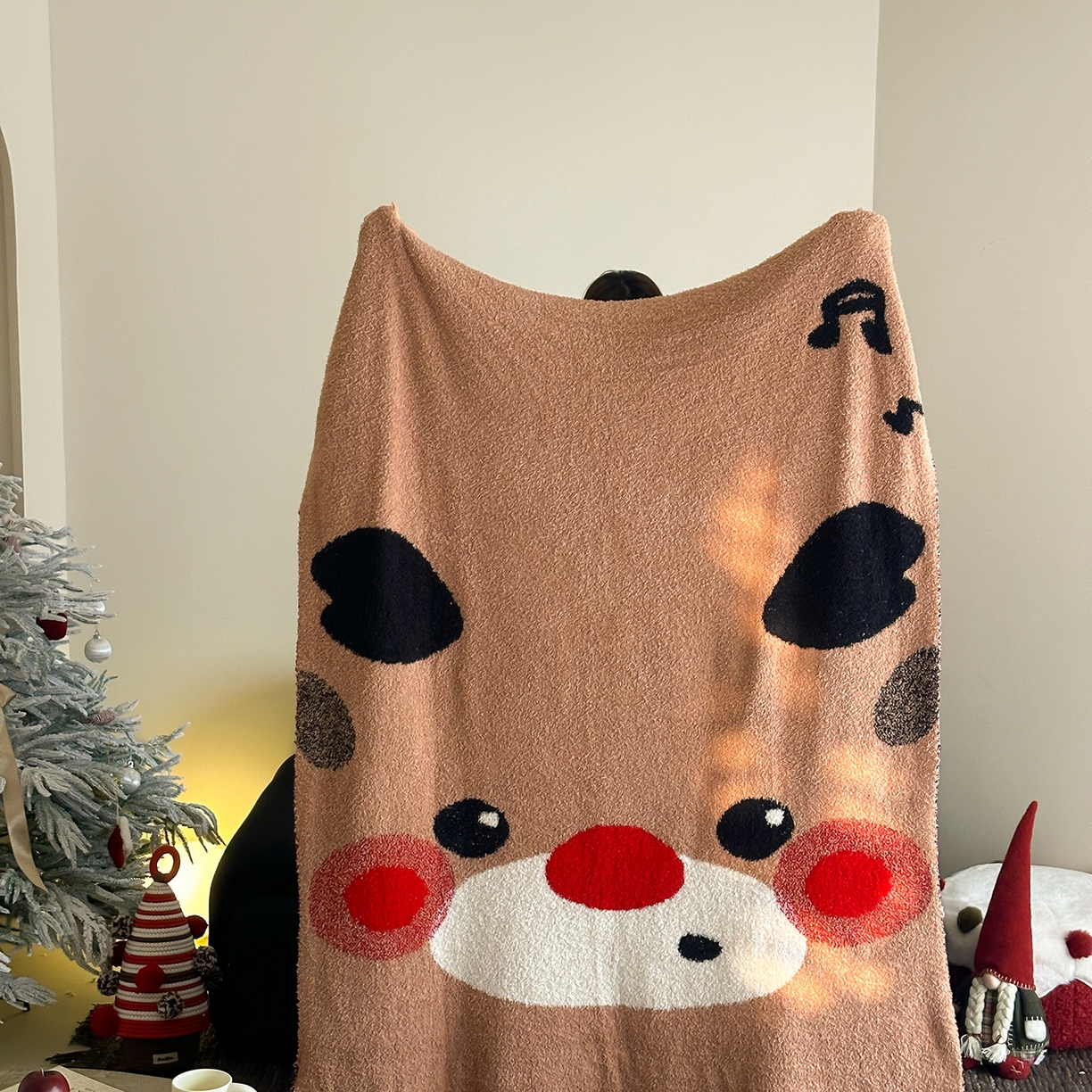 91家纺网 家纺一手货源 找家纺 觅糖家纺 2025新款圣诞限定暖绒盖毯 靡靡小鹿