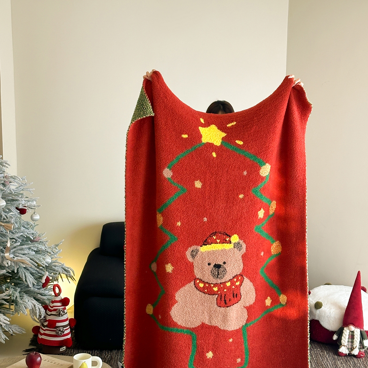 91家纺网 家纺一手货源 找家纺 觅糖家纺 2025新款圣诞限定暖绒盖毯 圣诞小熊