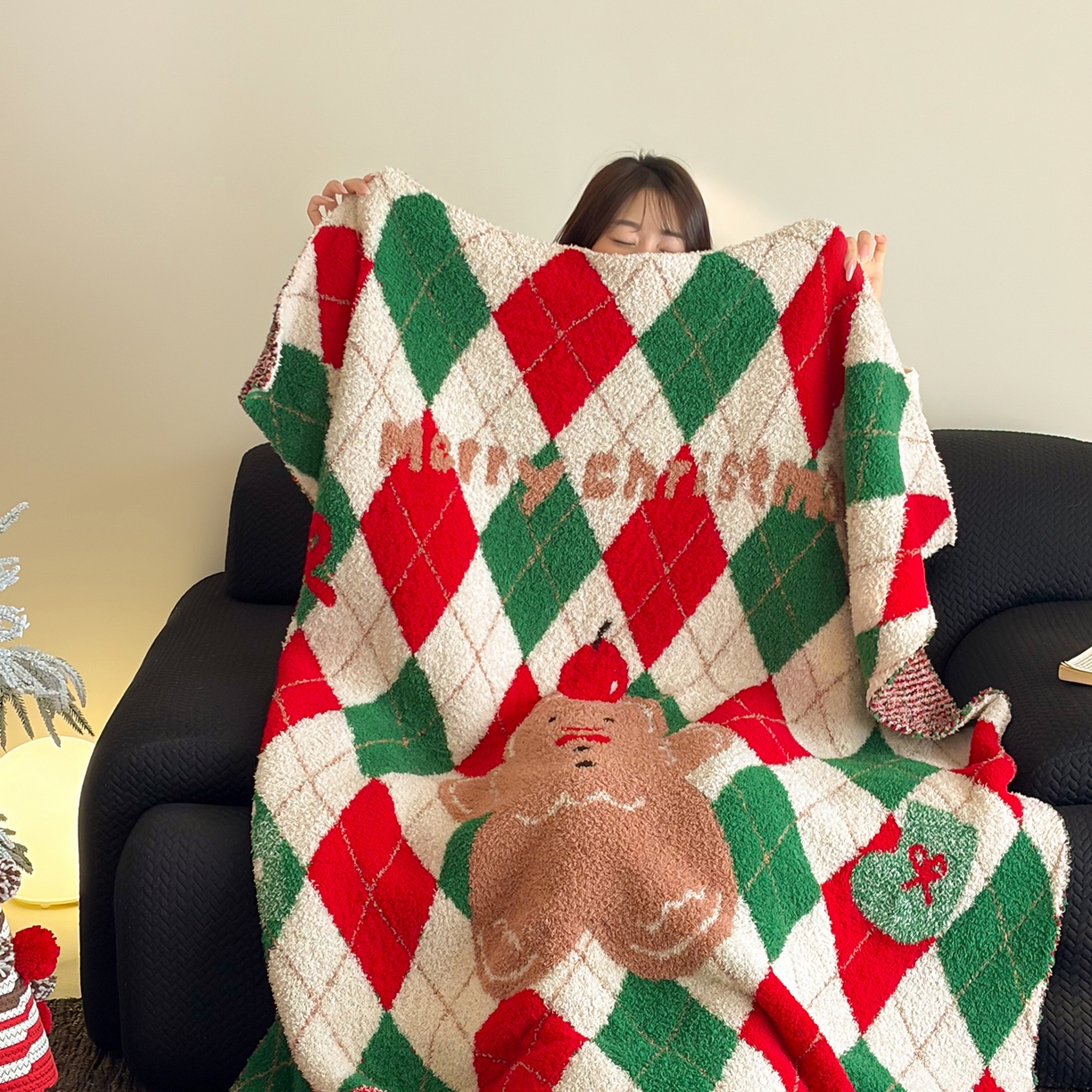 91家纺网 家纺一手货源 找家纺 觅糖家纺 2025新款圣诞限定暖绒盖毯 圣诞姜饼菱
