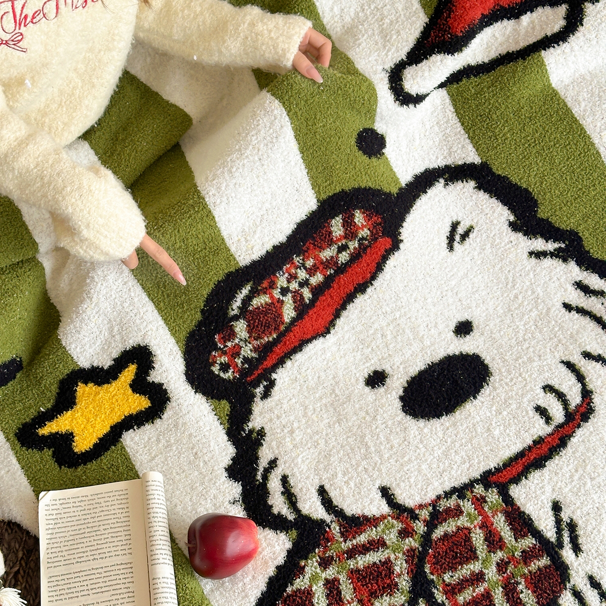 91家纺网 家纺一手货源 找家纺 觅糖家纺 2025新款圣诞限定暖绒盖毯 暖冬小狗