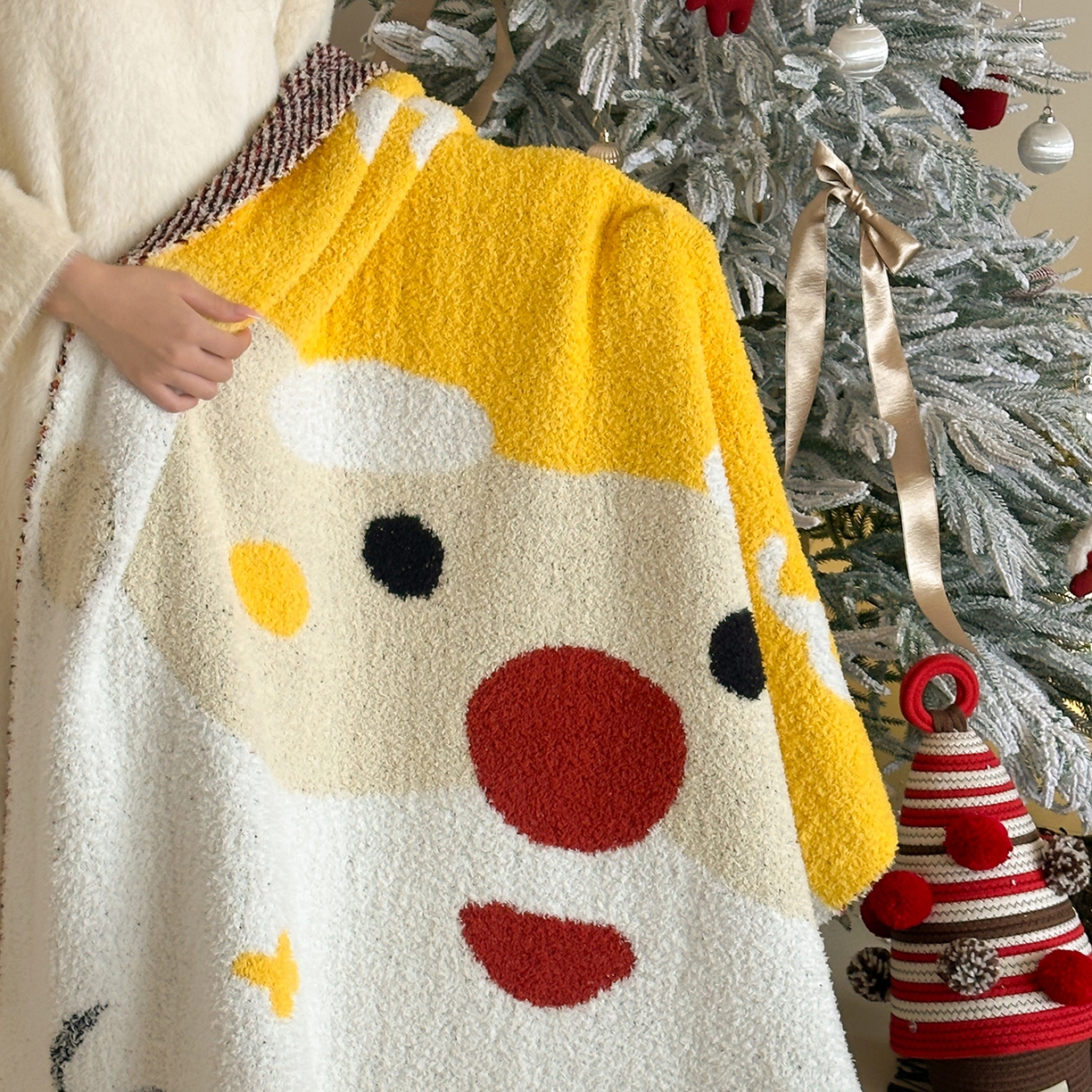 91家纺网 家纺一手货源 找家纺 觅糖家纺 2025新款圣诞限定暖绒盖毯 圣诞雪翁