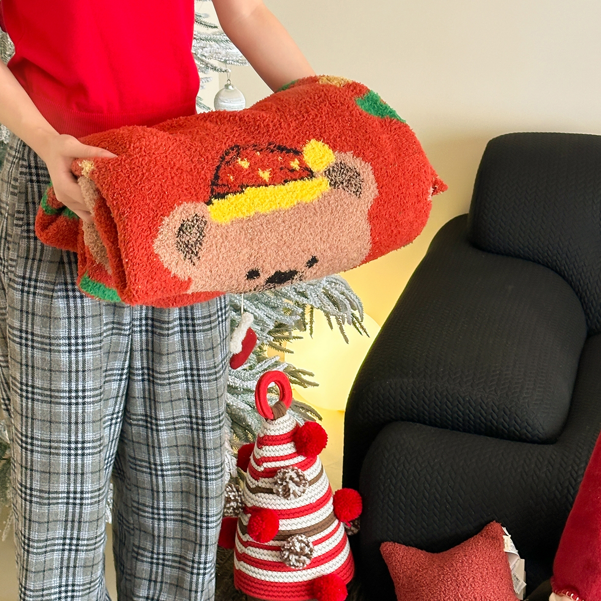 觅糖家纺 2025新款圣诞限定暖绒盖毯 圣诞小熊