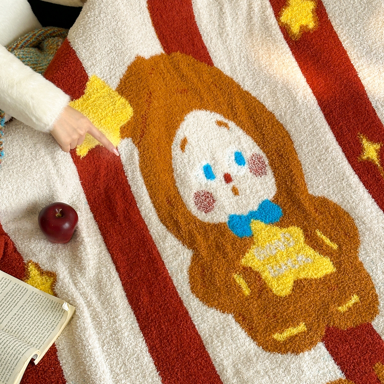 91家纺网 家纺一手货源 找家纺 觅糖家纺 2025新款圣诞限定暖绒盖毯 星愿熊仔