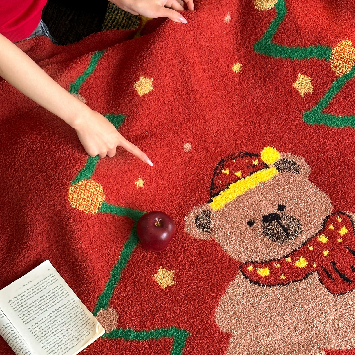 91家纺网 家纺一手货源 找家纺 觅糖家纺 2025新款圣诞限定暖绒盖毯 圣诞小熊