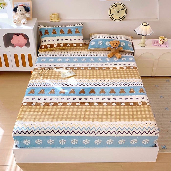 91家纺网 家纺一手货源 找家纺 葡萄家 2025年新款新增花型牛奶绒印花单床笠萌系卡通单品床笠床笠单件 雪花熊