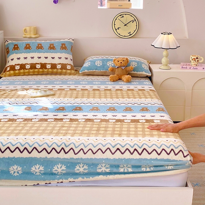 91家纺网 家纺一手货源 找家纺 葡萄家 2025年新款新增花型牛奶绒印花单床笠萌系卡通单品床笠床笠单件 雪花熊