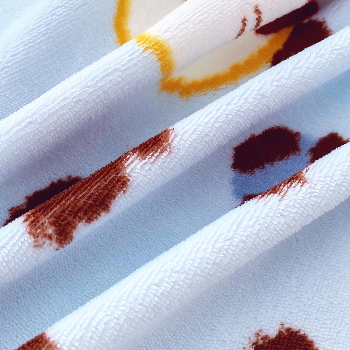 91家纺网 家纺一手货源 找家纺 葡萄家 2025年新款新增花型牛奶绒印花单床笠萌系卡通单品床笠床笠单件 豹纹猫蓝