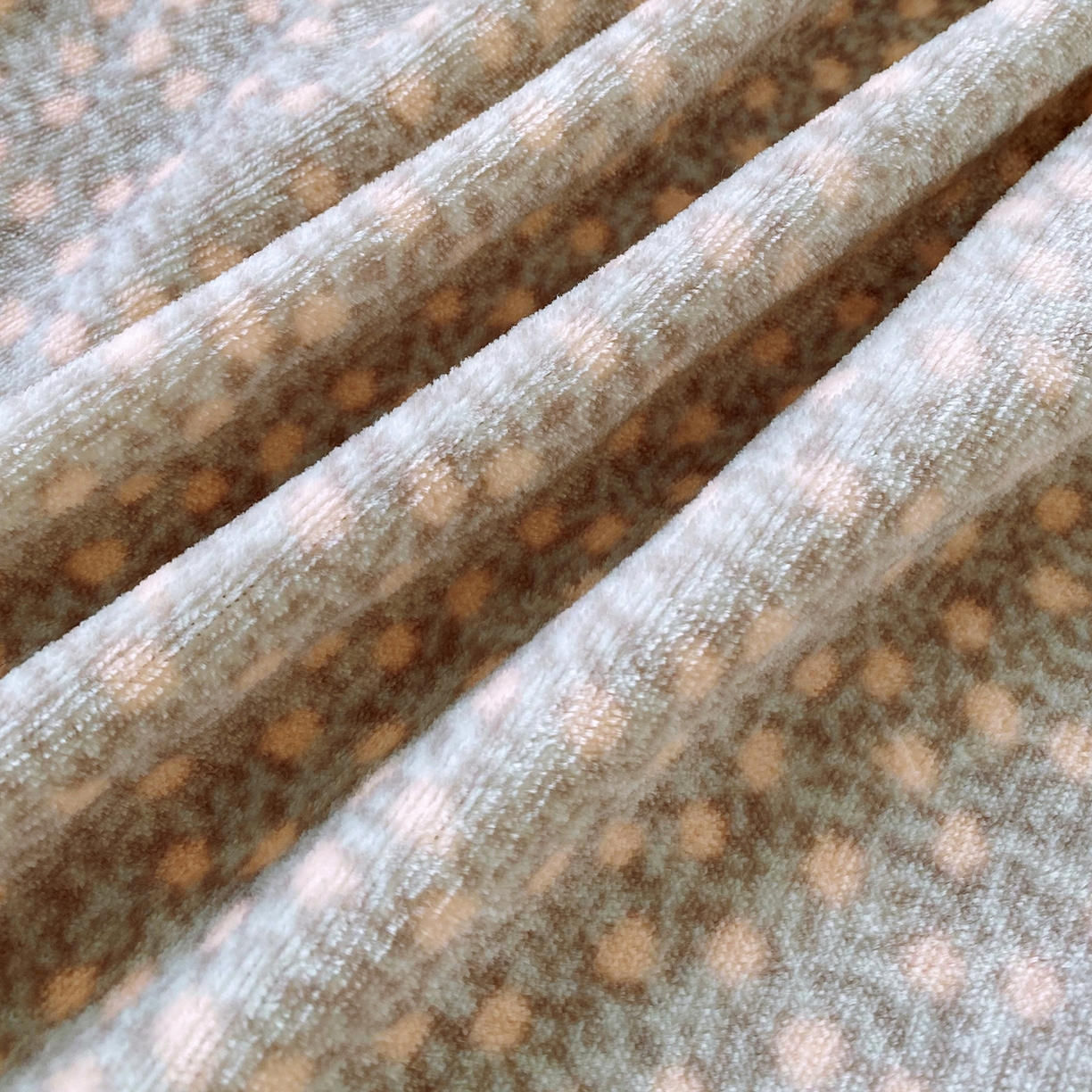 91家纺网 家纺一手货源 找家纺 葡萄家 2025年新款新增花型牛奶绒印花单床笠萌系卡通单品床笠床笠单件 萱花