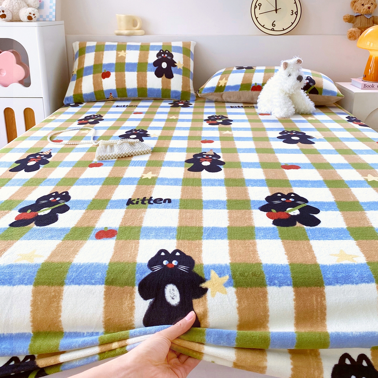 91家纺网 家纺一手货源 找家纺 葡萄家 2025年新款新增花型牛奶绒印花单床笠萌系卡通单品床笠床笠单件 哈曼猫