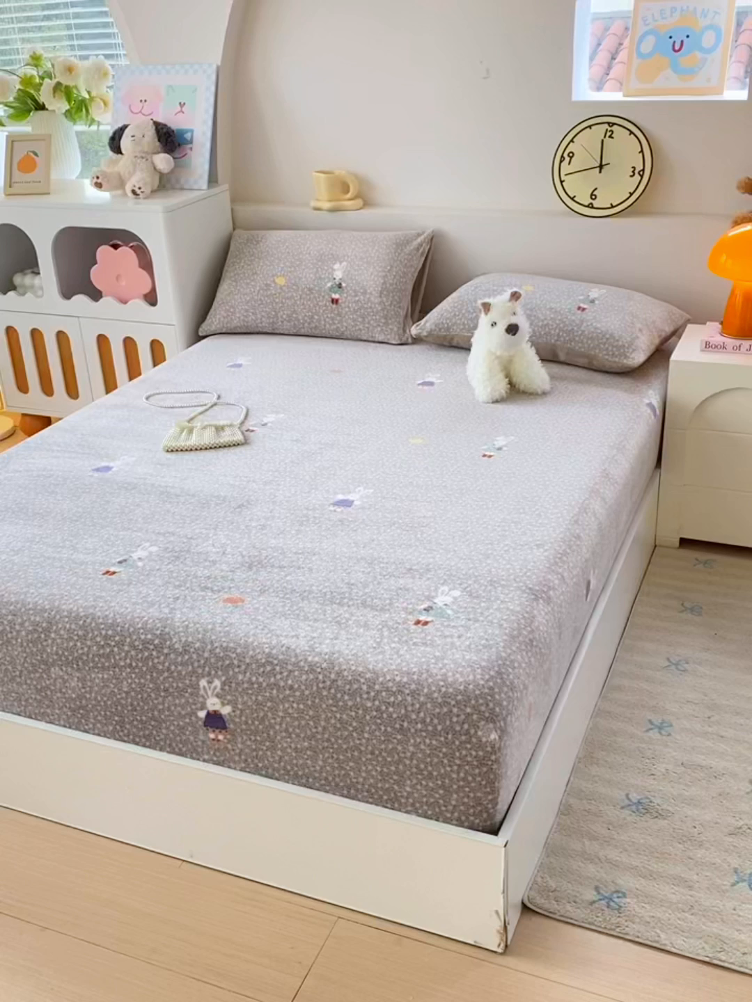 91家纺网 家纺一手货源 找家纺 葡萄家 2025年新款新增花型牛奶绒印花单床笠萌系卡通单品床笠床笠单件 萱花