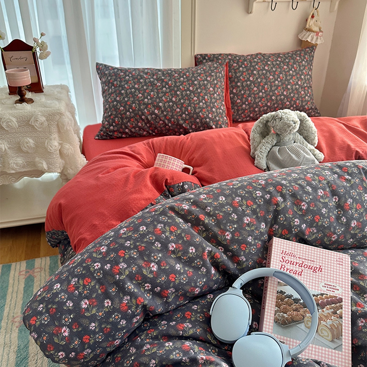 91家纺网 家纺一手货源 找家纺 （总）贝扬思家纺 2025新款敲可爱的奶呼呼云感双层纱简约四件套系列-超级治愈~