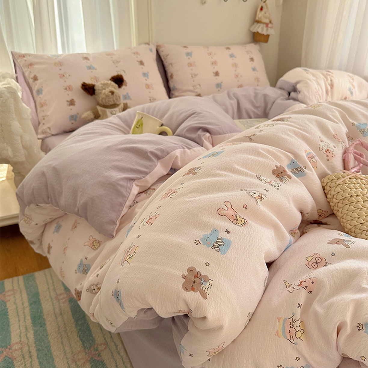 91家纺网 家纺一手货源 找家纺 贝扬思家纺 2025新款敲可爱的奶呼呼云感双层纱简约四件套系列-超级治愈~ 动物游园