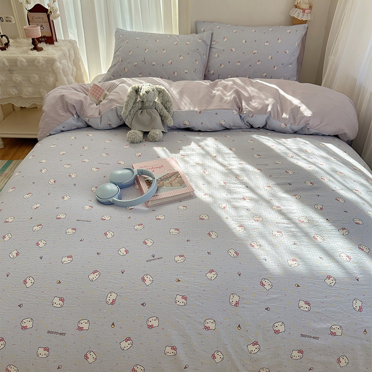 91家纺网 家纺一手货源 找家纺 贝扬思家纺 2025新款敲可爱的奶呼呼云感双层纱简约四件套系列-超级治愈~ 蓝莓奶糖