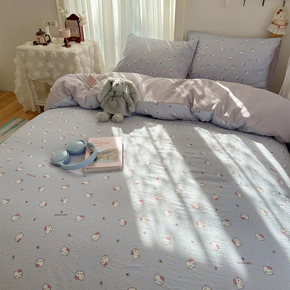 91家纺网 家纺一手货源 找家纺 贝扬思家纺 2025新款敲可爱的奶呼呼云感双层纱简约四件套系列-超级治愈~ 蓝莓奶糖