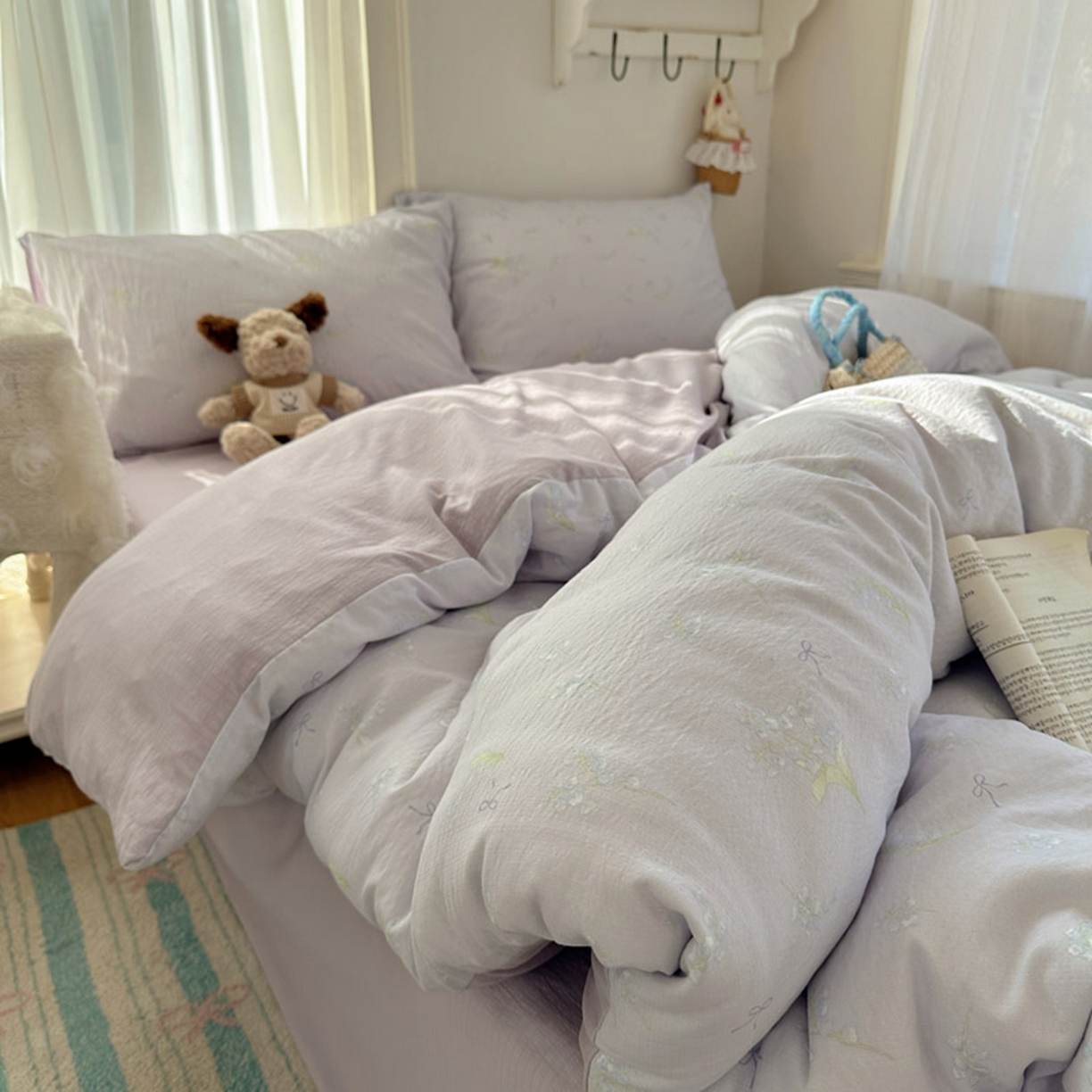 91家纺网 家纺一手货源 找家纺 贝扬思家纺 2025新款敲可爱的奶呼呼云感双层纱简约四件套系列-超级治愈~ 铃兰结