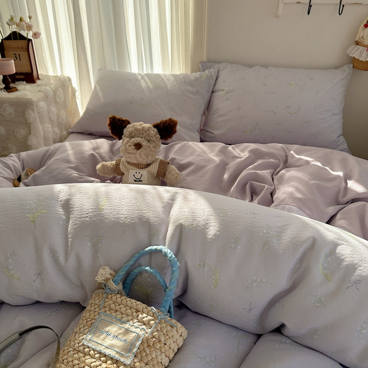 91家纺网 家纺一手货源 找家纺 贝扬思家纺 2025新款敲可爱的奶呼呼云感双层纱简约四件套系列-超级治愈~ 铃兰结