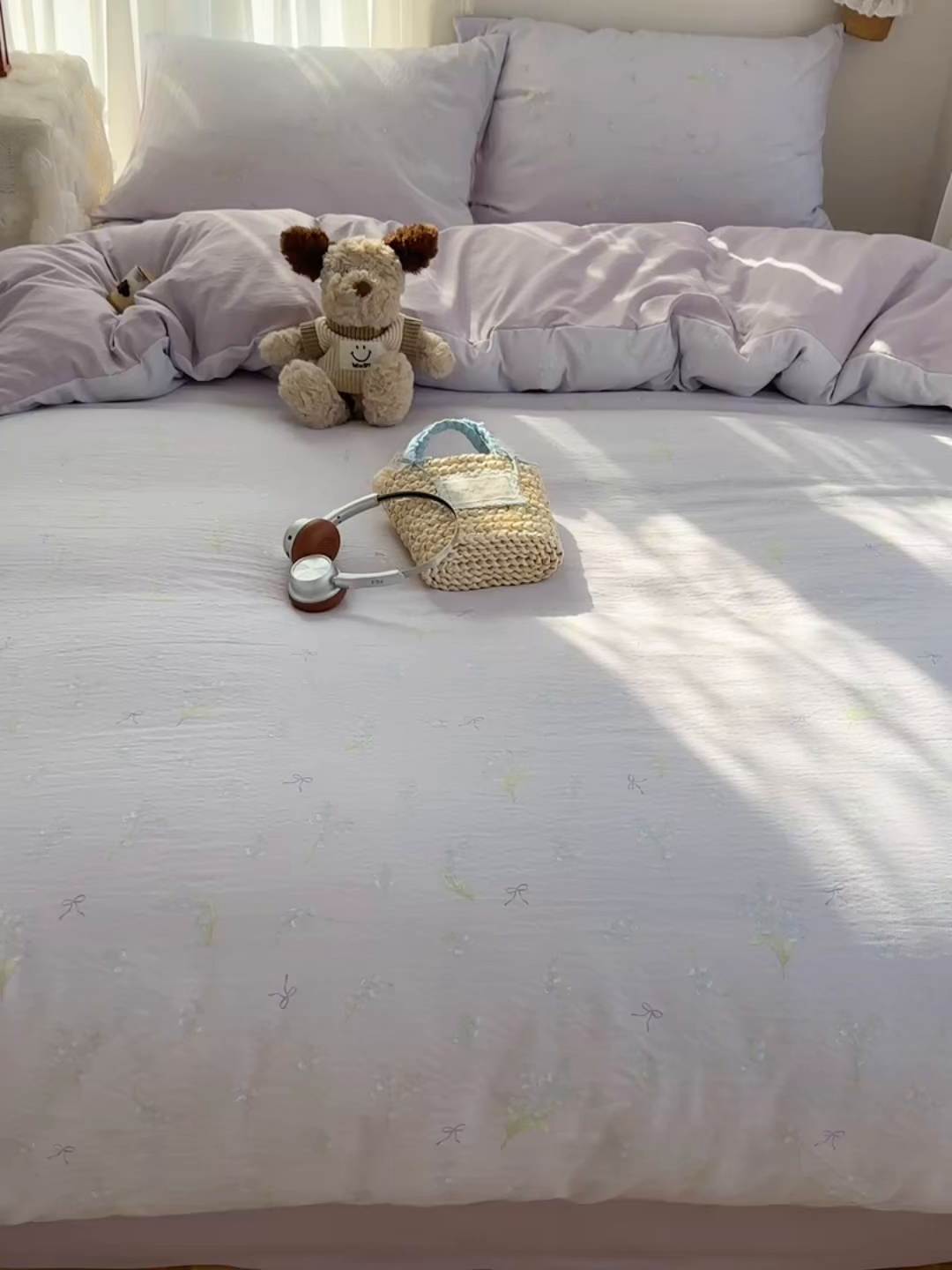 91家纺网 家纺一手货源 找家纺 贝扬思家纺 2025新款敲可爱的奶呼呼云感双层纱简约四件套系列-超级治愈~ 铃兰结