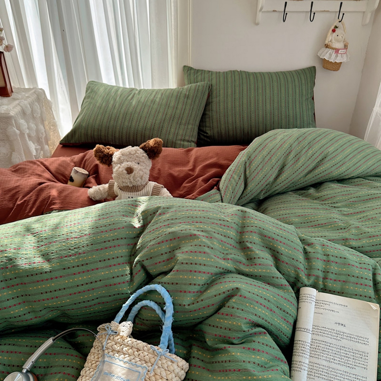 91家纺网 家纺一手货源 找家纺 贝扬思家纺 2025新款敲可爱的奶呼呼云感双层纱简约四件套系列-超级治愈~ 六子棋-绿