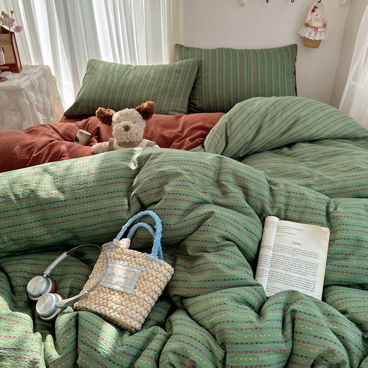 91家纺网 家纺一手货源 找家纺 贝扬思家纺 2025新款敲可爱的奶呼呼云感双层纱简约四件套系列-超级治愈~ 六子棋-绿